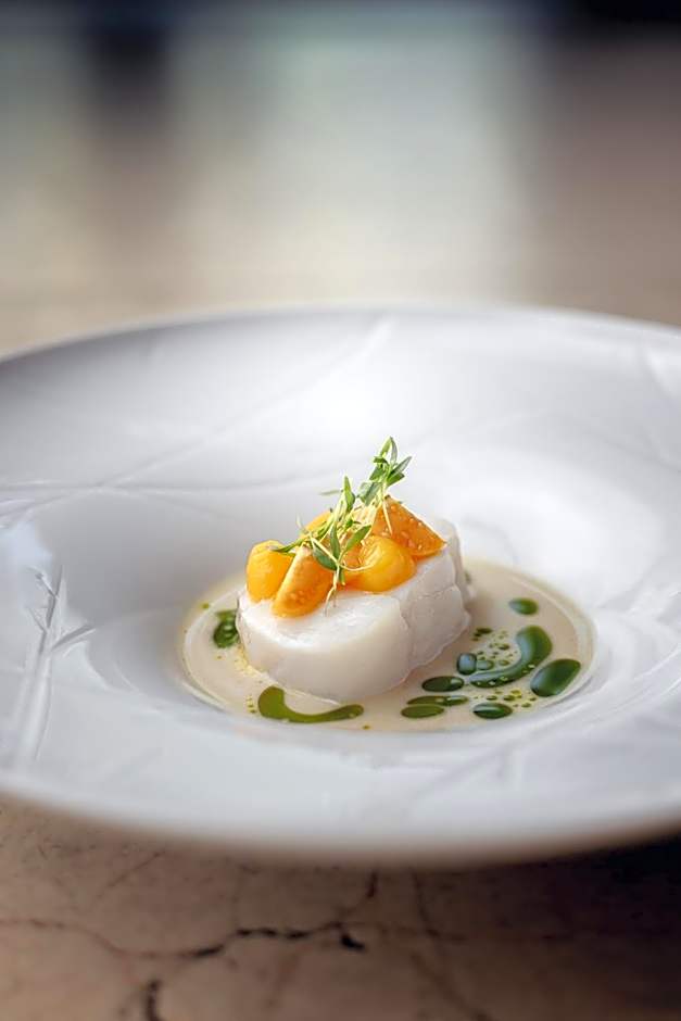 Iris Porsche Hotel & Restaurant