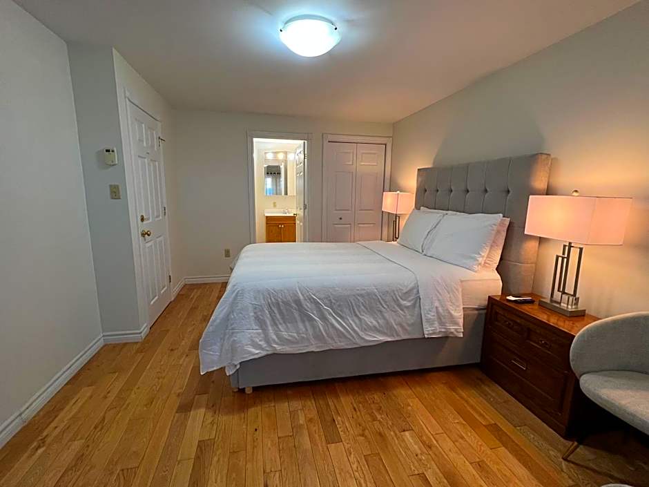 Lee's Ocean Peek B & B