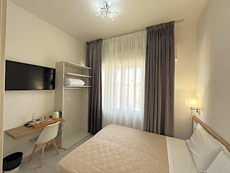 Double or Twin Room with City View