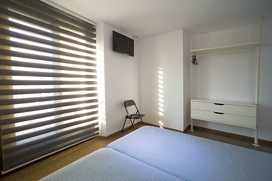 Hostal Drassanes