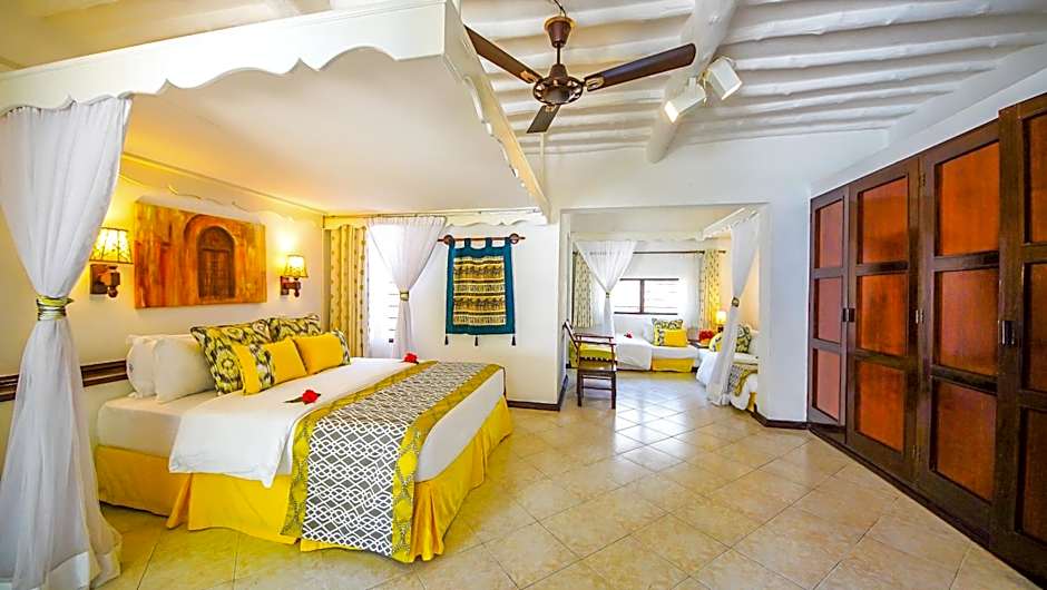 Papillon Lagoon Reef Hotel