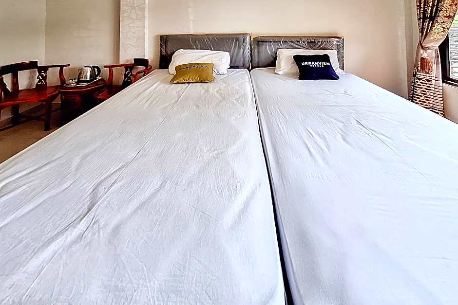 Urbanview Hotel Penginapan Ananda