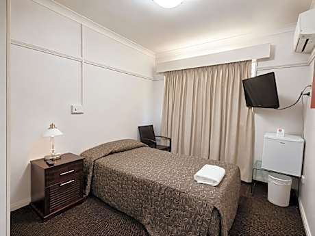 Standard Single Room with Shared Bathroom