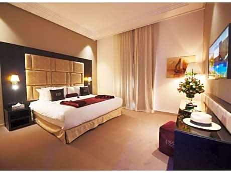 JUNIOR SUITE STANDARD ROOM