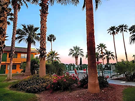 Econo Lodge Inn & Suites Yuma