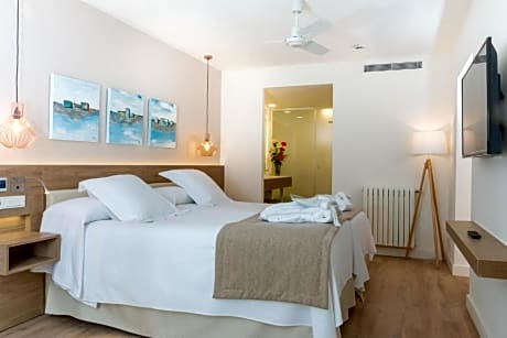 JUNIOR SUITE GOLDEN CAPACITY 2 ADULTS