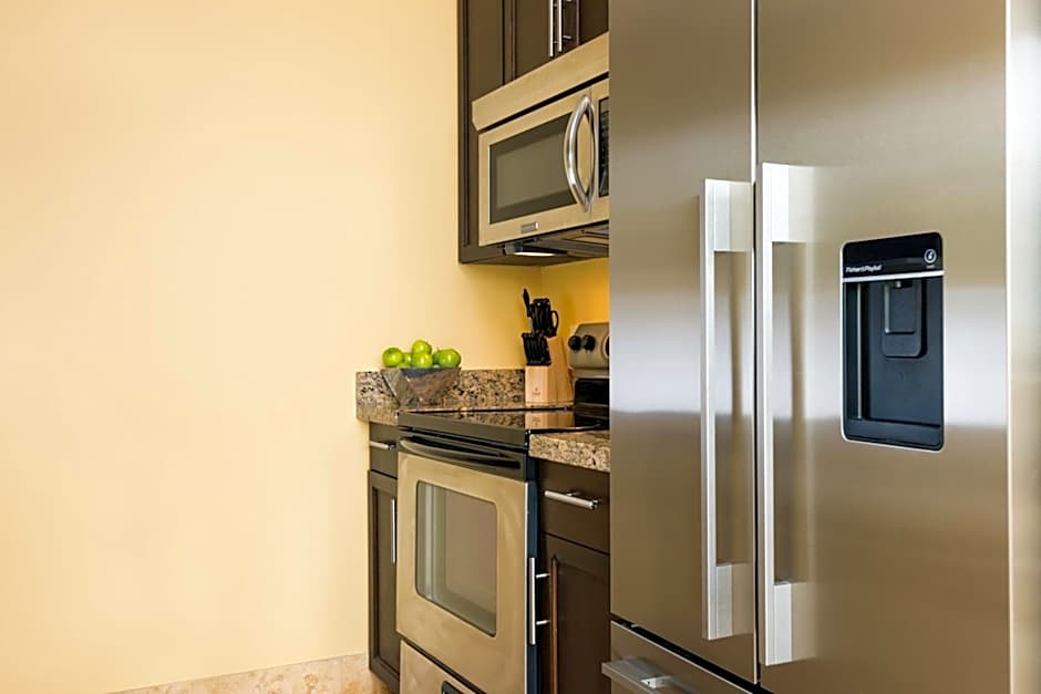 Windsong on the Reef