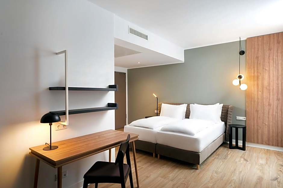 elaya hotel regensburg city center, Trademark by Wyndham