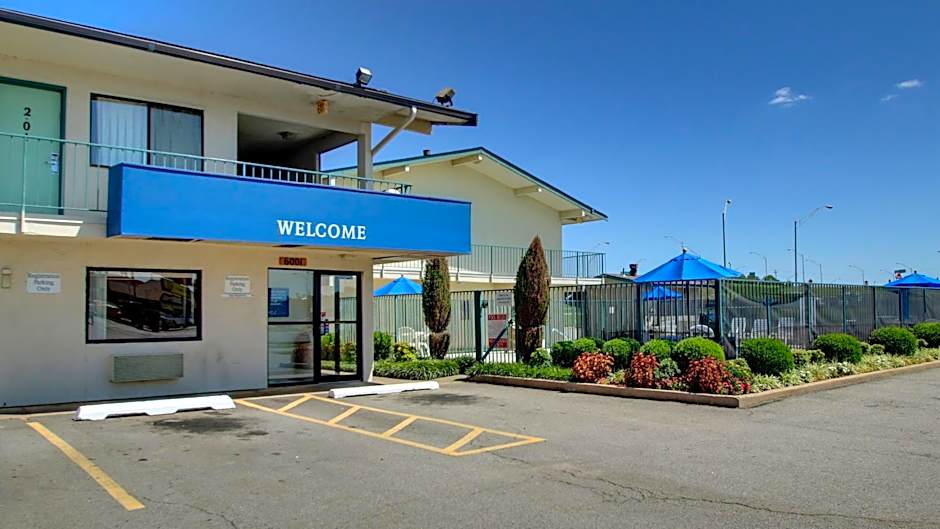 Rodeway Inn Fort Smith I-40