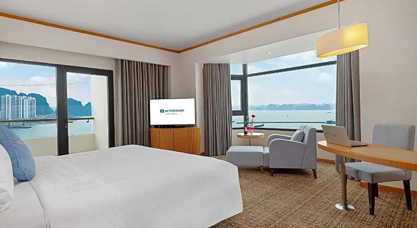 Wyndham Legend Halong