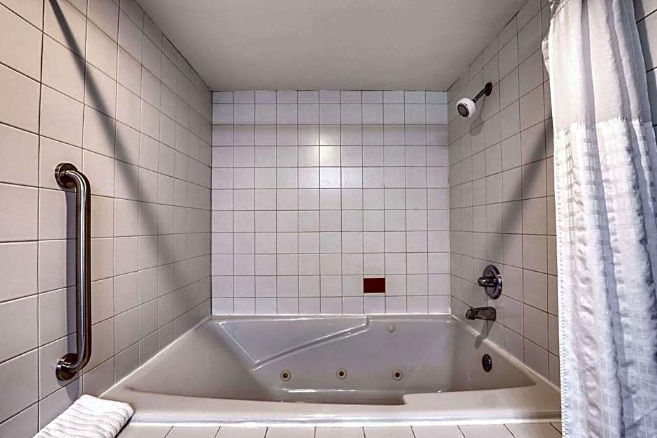 Comfort Suites Madison West - Middleton