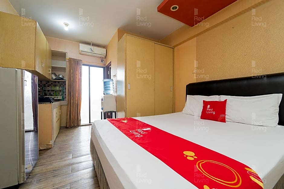 Redliving Apartemen Gateway Cicadas Db Room – Bandung, KY