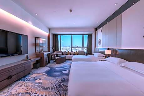 Deluxe Family Room  with  Guest Room  with  2 Twin/Single Bed(s)