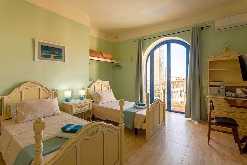 Photo 1 of 16 of Deluxe 1 Double Bed or 2 Beds