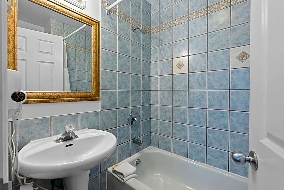 Manoir de la Tour - Par Aneyro