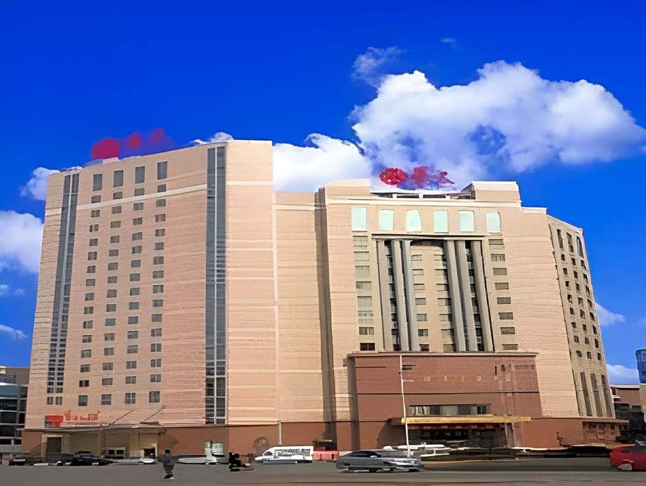 Yiyang Huatian Hotel