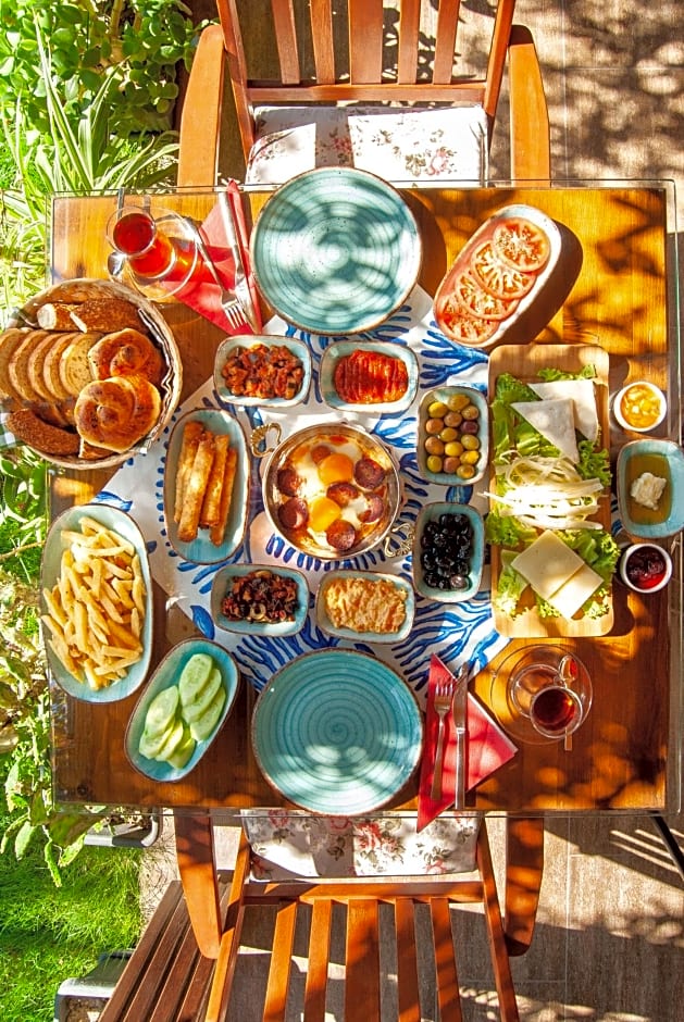 Flores Hotel Alaçatı