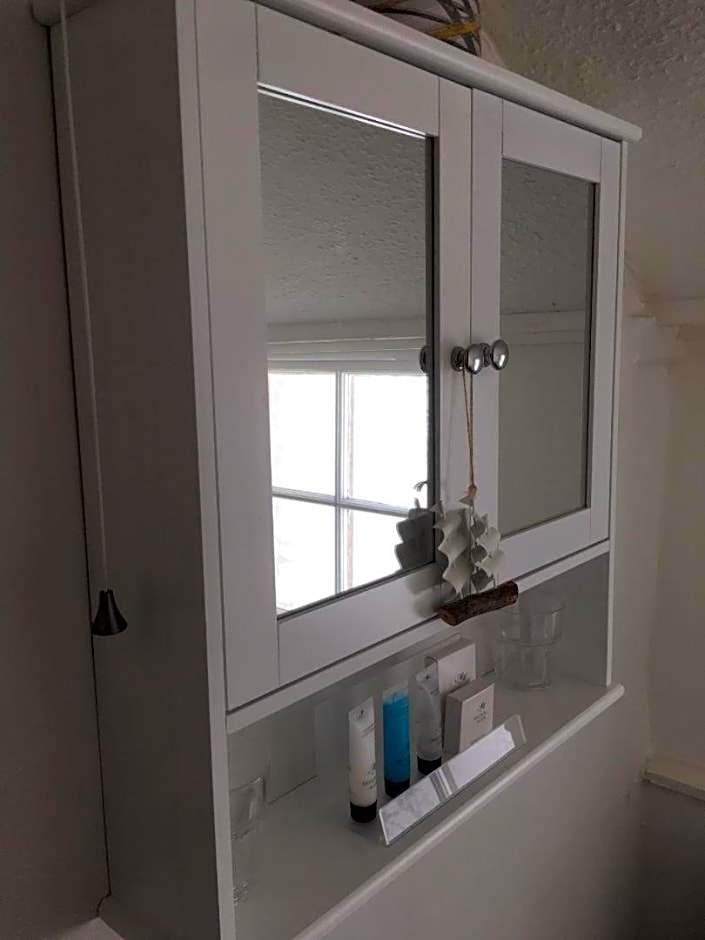 The Old Brasserie & Rooms @ no.8