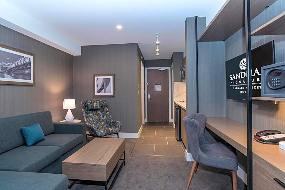 Sandman Signature Calgary Airport Hotel