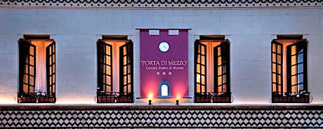 Porta Di Mezzo Luxury Suites & Rooms