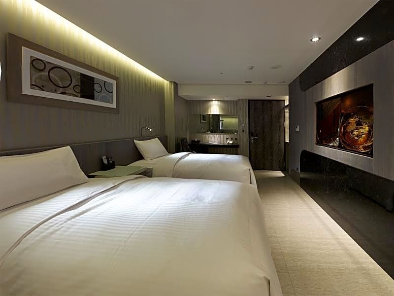 Beauty Hotels Taipei - Hotel Bnight