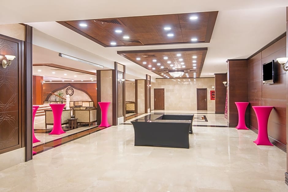 Crowne Plaza Antalya By IHG