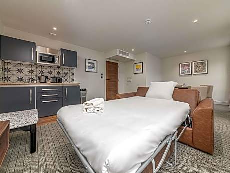 Mercure Salisbury White Hart Hotel