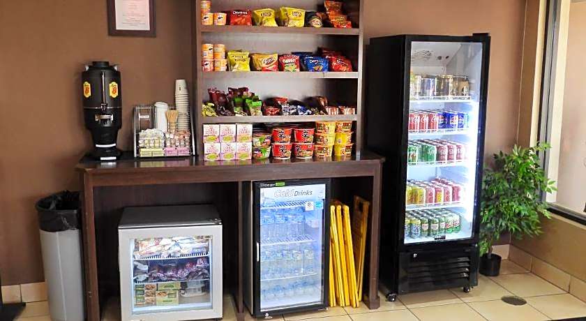 Super 8 by Wyndham Westminster Denver North