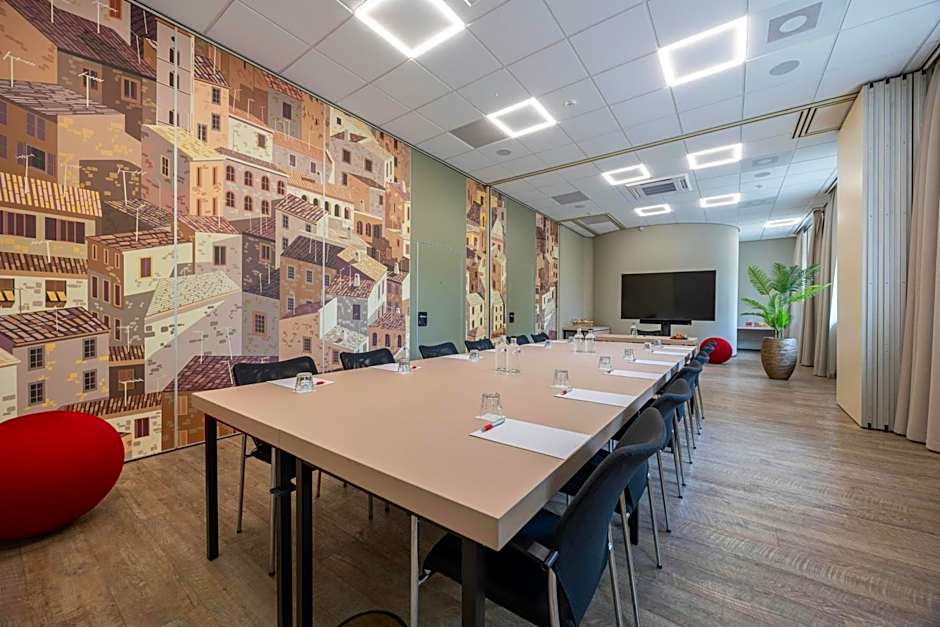 Leonardo Hotel Breda City Center