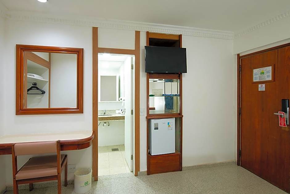Hotel Bandeirantes