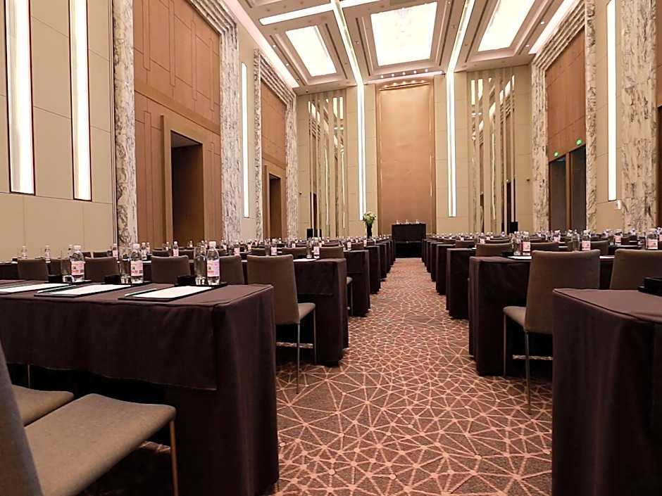 Hotel  Carnival Qingdao