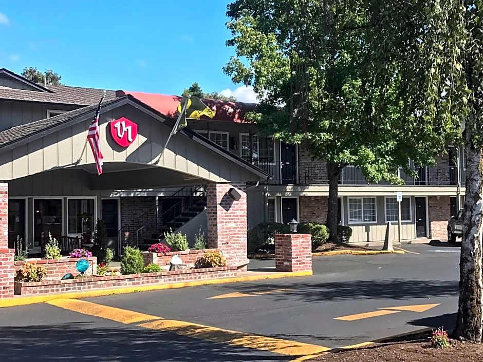 Village Inn