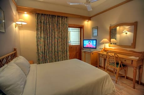 Double or Twin Room with Courtyard View