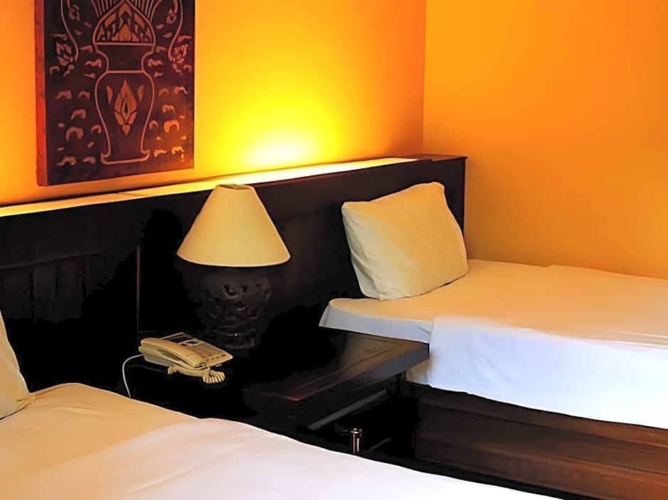Phoomthai Garden Hotel