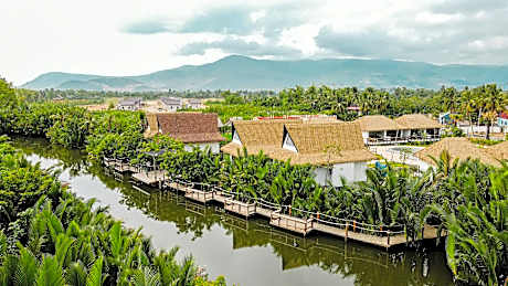 RiverTree Villa & Resort