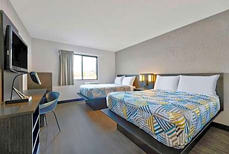 Quadruple Room - Non-Smoking