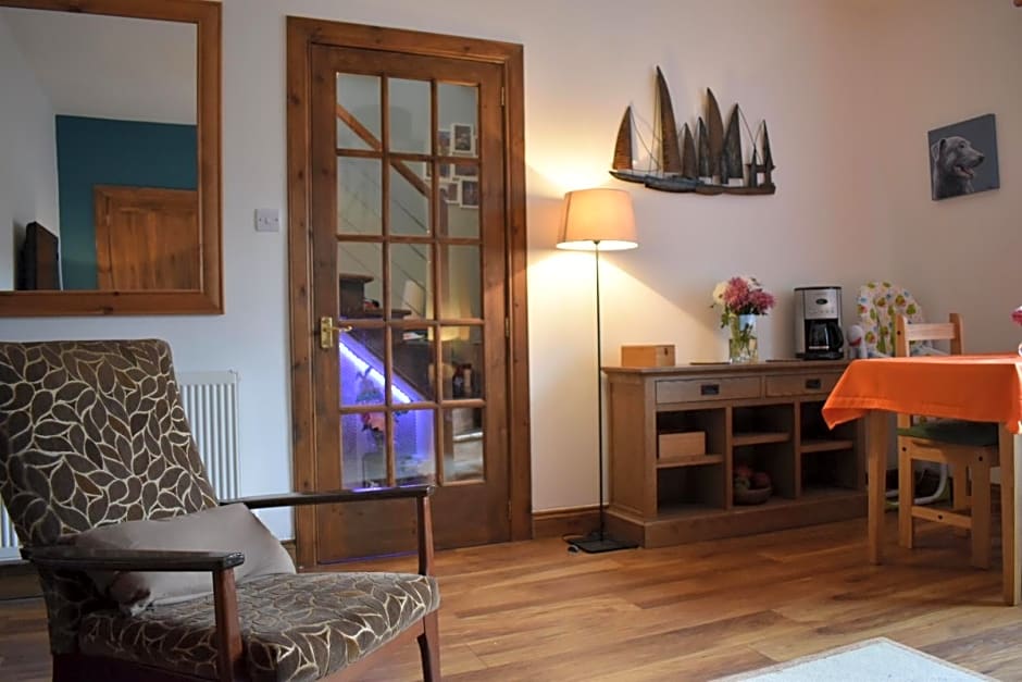 Lycia Rooms + – Inverness