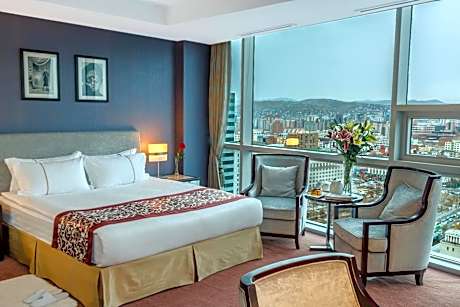 Executive Corner King 270 degree View