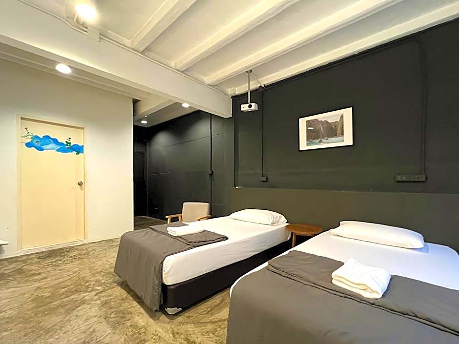 Chatel Samyan - Self check-in