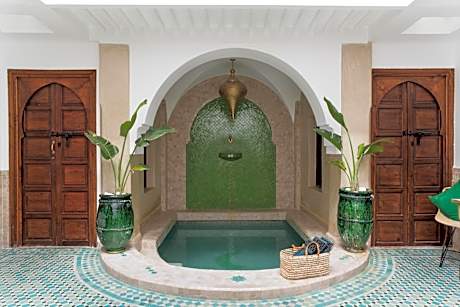 Riad of the Moon