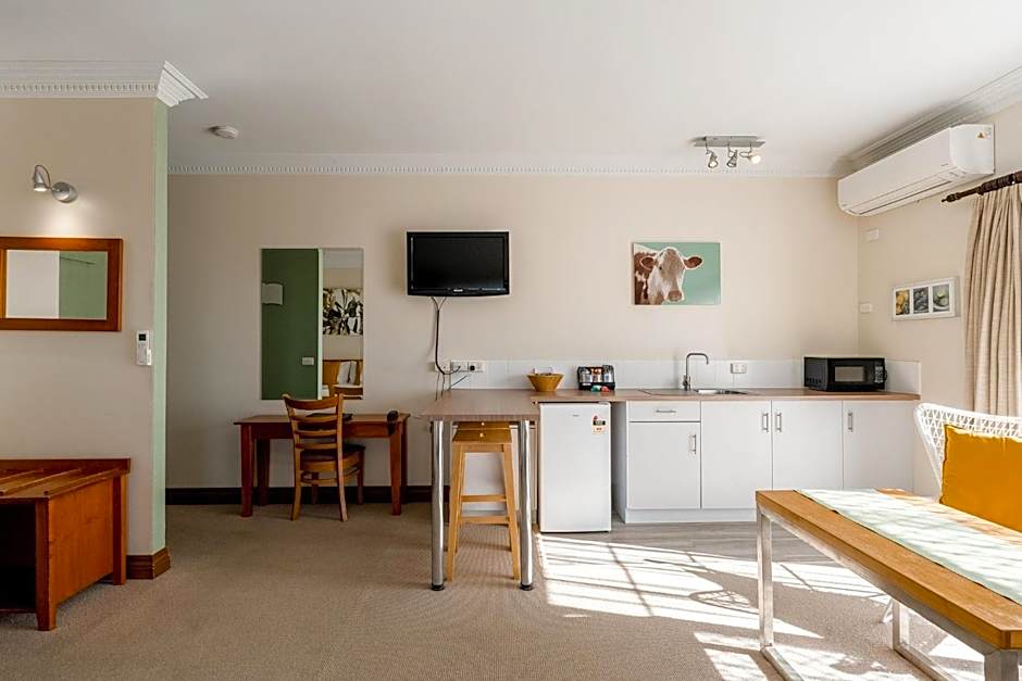 The Henry Parkes Tenterfield