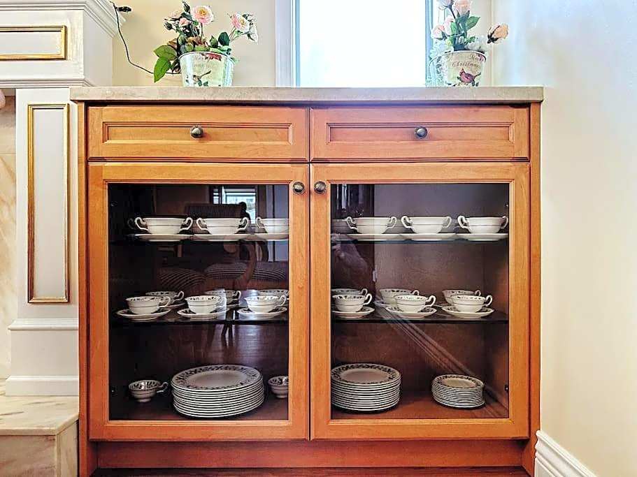 Super Cosy 8Bed & 6Bath in Vancouver heart near to airport and DownTown