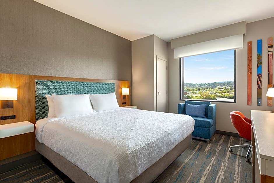 Hampton Inn & Suites San Mateo-San Francisco Airport