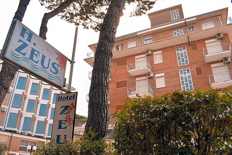 Hotel Zeus