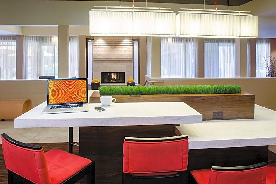 Courtyard by Marriott Bakersfield