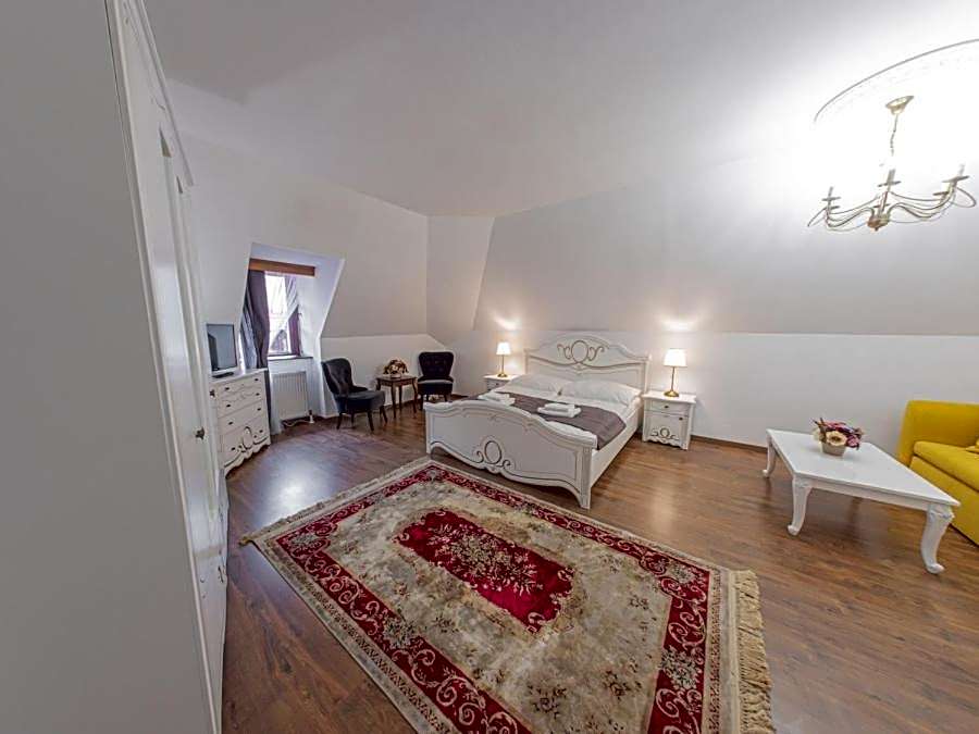 Hotel Salamander - Garni