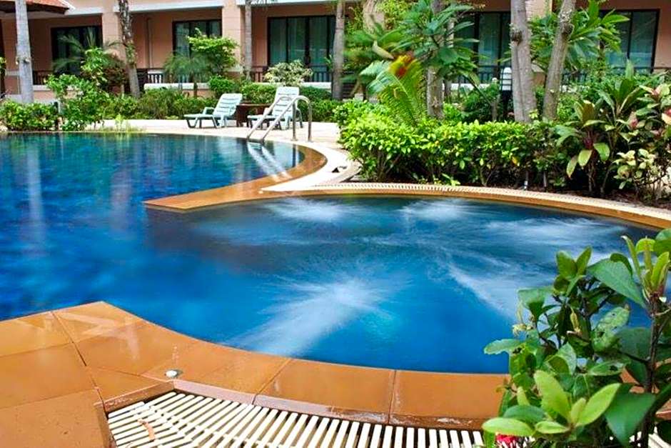 Le Casa Bang Saen Hotel
