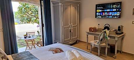 Deluxe King Room Nice