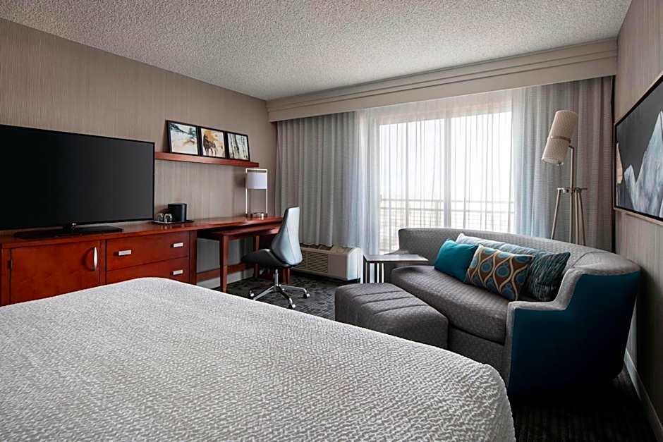 Courtyard by Marriott Denver Airport