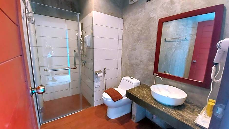 River CoCo @ Amphawa